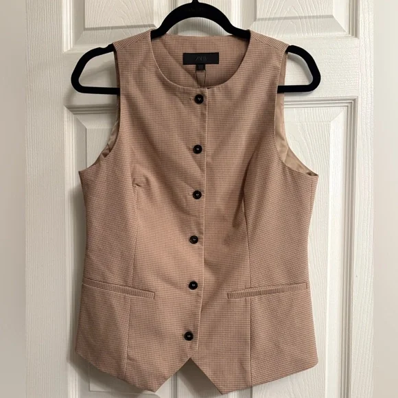 ZARA Sleeveless Button Front Vest – Size L - Picture 2 of 7